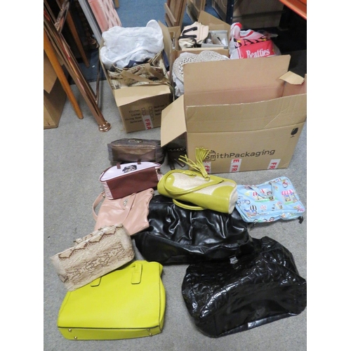 179 - A SELECTION OF HANDBAGS, SHOES AND ACCESSORIES ETC