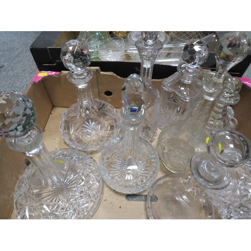 184 - FOUR TRAYS OF ASSORTED GLASSWARE