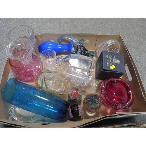 184 - FOUR TRAYS OF ASSORTED GLASSWARE