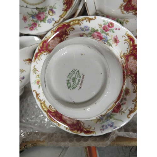 185 - A ROYAL TUSCAN 'WINDSOR' TEASET