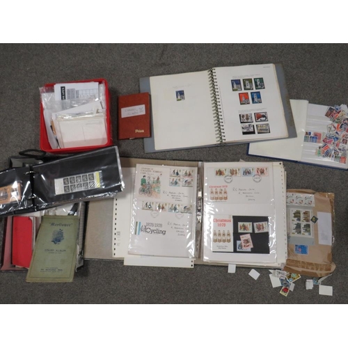 227 - A STAMP COLLECTION TO INCLUDE A LARGE ALBUM OF FIRST DAY COVERS AND PRESENTATION PACKS FOR 1978 TO 1... 