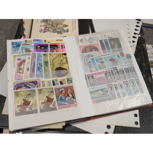 227 - A STAMP COLLECTION TO INCLUDE A LARGE ALBUM OF FIRST DAY COVERS AND PRESENTATION PACKS FOR 1978 TO 1... 