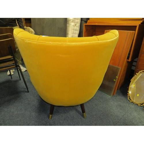 772 - A MODERN MUSTARD UPHOLSTERED ARMCHAIR - S/D