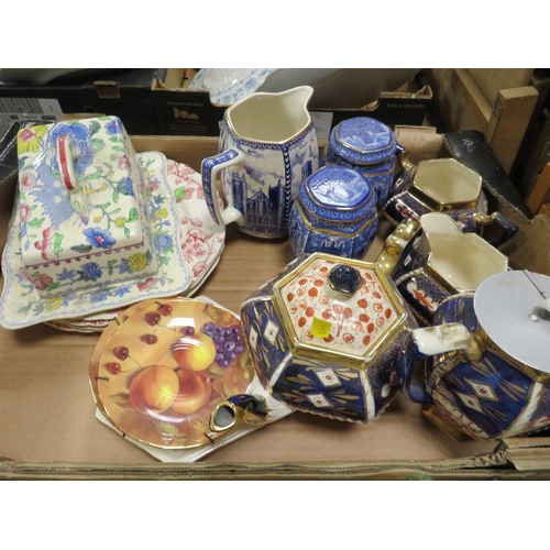 81 - THREE TRAYS OF ASSORTED CERAMICS TO INCLUDE GRADUATING JUGS, RINGTONS JUG ETC