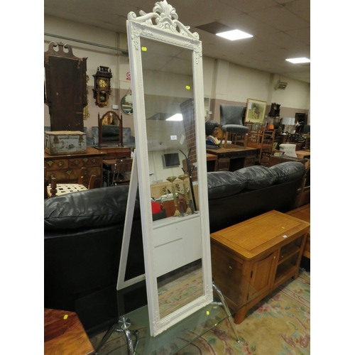 816 - A MODERN GLASS TOPPED COFFEE TABLE & CHEVAL MIRROR (2)