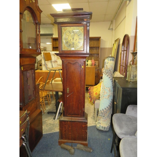 820 - AN ANTIQUE OAK CASED BRASS FACED LONGCASE CLOCK BY MATTHEW BURNETT - TWO WEIGHTS, PENDULUM, FACE 12