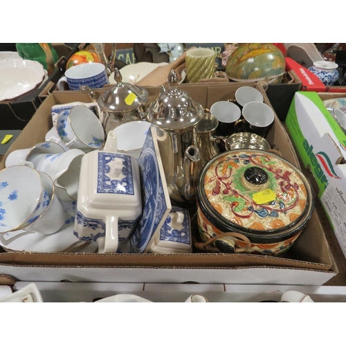 89 - THREE TRAYS OF ASSORTED CERAMICS TO INCLUDE ORIENTAL EXAMPLES