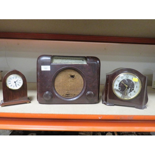 193 - A VINTAGE BAKELITE BUSH RADIO A/F TOGETHER WITH A SMITHS MANTLE CLOCK AND ANOTHER (3)