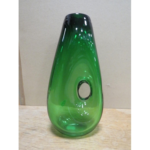 259 - FULVIO BIANCONI MURANO ART GLASS FORATO GREEN VASE, CIRCA 1952