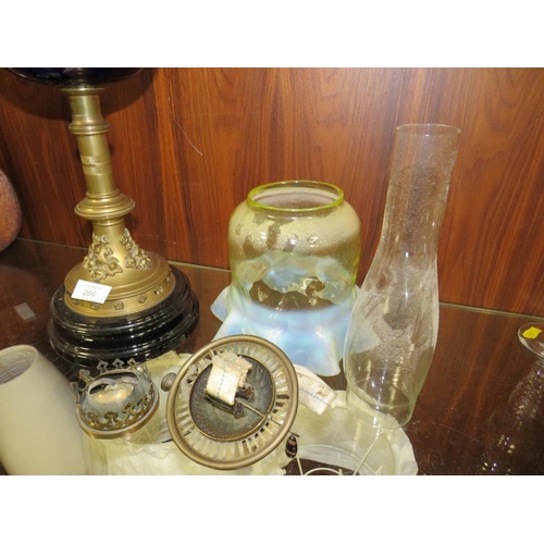 266 - A VINTAGE BRASS  COLUMNED OIL LAMP A/F