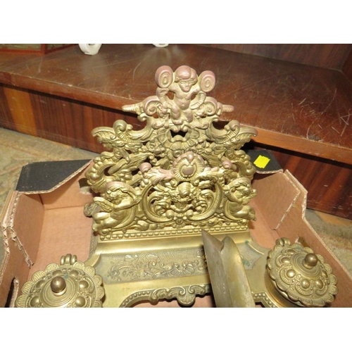 269 - A SELECTION OF BRASS WARE TO INCLUDE DESK STAND AND  A CLOCK