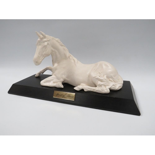 277 - A BESWICK MODEL OF A HORSE