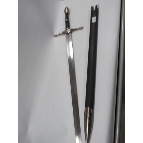 285 - A NOVELTY DISPLAY EXCALIBUR TYPE SWORD