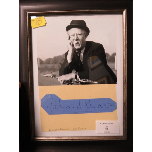 6 - A SIGNED FRAMED AUTOGRAPH OF RICHARD HEARNE (MR PASTRY)