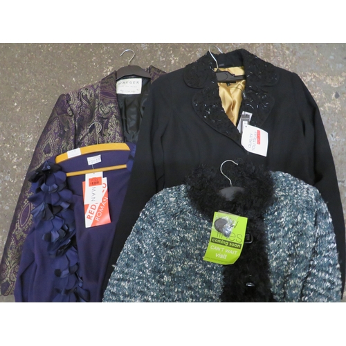 198 - A SELECTION OF LADIES CLOTHING TO INCLUDE NEW LABELLED GARMENTS COMPRISING COATS, GILETS, KNITWEAR E... 