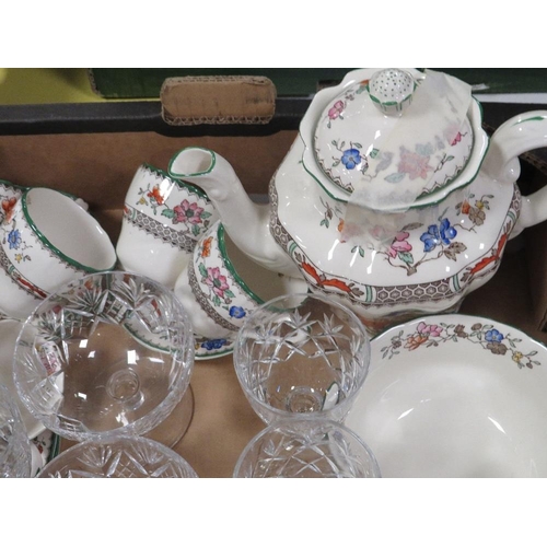 114 - A TRAY OF CERAMICS AND GLASS TO INCLUDE A EDINBURGH CRYSTAL CUT GLASS BOWL