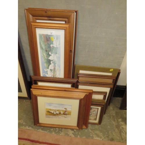 20 - A COLLECTION OF ASSORTED PRINTS TO INCLUDE PINE FRAMED EXAMPLES