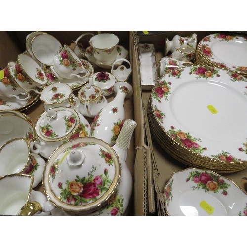 75 - TWO TRAYS OF ROYAL ALBERT OLD COUNTRY ROSES