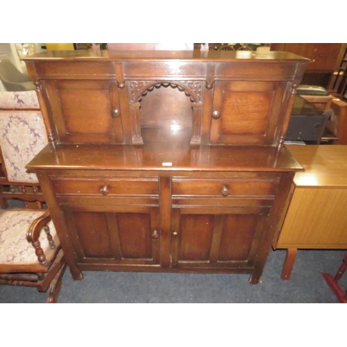 783 - A 20TH CENTURY OAK COURT CUPBOARD