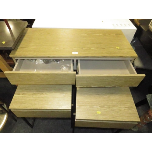 813 - A MODERN TWO DRAWER CONSOLE TABLE WITH BEDSIDE CABINETS (3)