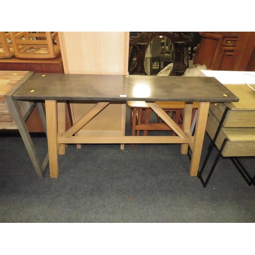 816 - A MODERN CONSOLE TRESTLE STYLE TABLE W-140 CM