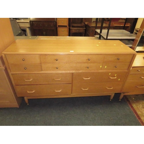 832 - A MID CENTURY 'E GOMME' FOR G-PLAN TEN DRAWER CHEST W-150 CM