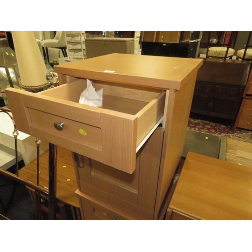 834 - A PAIR OF MODERN BEDSIDE CABINETS