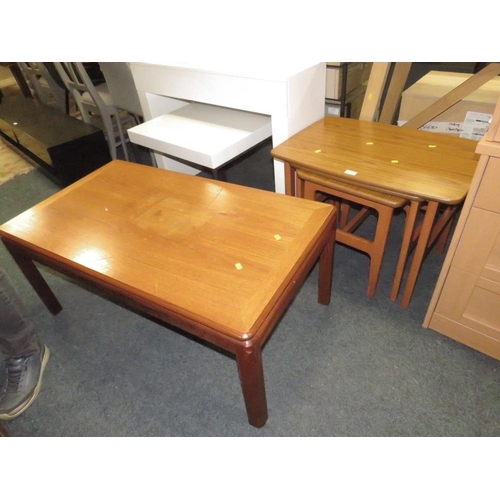 835 - A MID CENTURY SCHREIBER NEST OF TABLES WITH A TEAK G-PLAN COFFEE TABLE