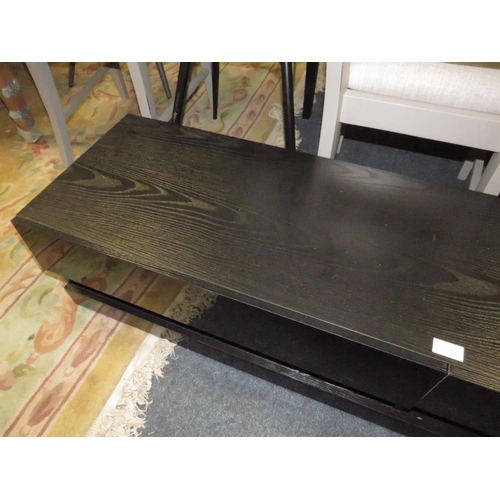 839 - A MODERN BLACK LOW MEDIA CABINET W-150 CM