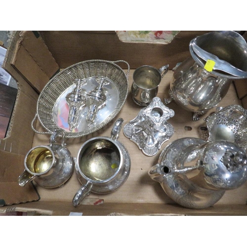 93 - A TRAY OF SILVER PLATED WARE TO INCLUDE A THREE PIECE COFFEE SET