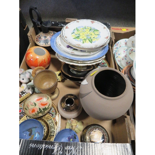 178 - THREE TRAYS OF ASSORTED CERAMICS TO INCLUDE ROYAL ALBERT COLLECTORS PLATES