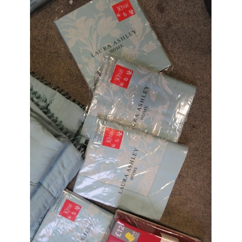 184 - A QUANTITY OF LAURA ASHLEY BEDDING, MANY UNOPENED PACKETS