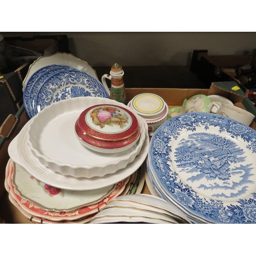 195 - TWO TRAYS OF CERAMICS TO INCLUDE JAPANESE STYLE TEA WARE, BLUE AND WHITE PLATES ETC