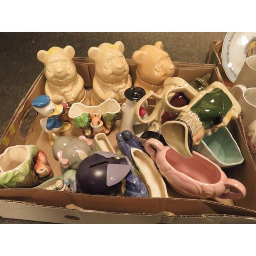 199 - THREE TRAYS OF ASSORTED CERAMICS TO INCLUDE A COLLECTION OF PIGGY BANKS