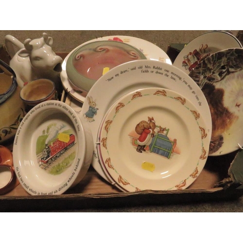 201 - A TRAY OF ASSORTED CERAMICS TO INCLUDE A ROYAL DOULTON BUNNYKINS SANTA CLAUS PLATE