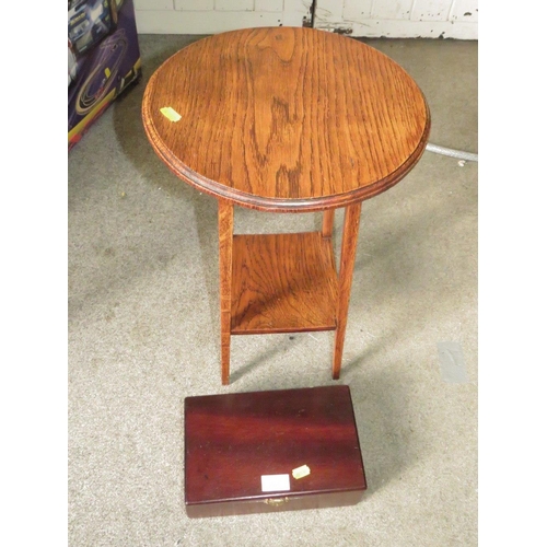 207 - A SMALL OAK PLANT STAND TOGETHER WITH A WOODEN BOX