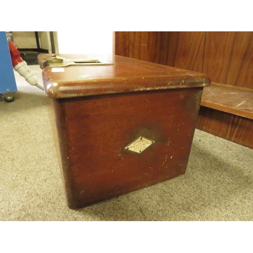 222 - A VINTAGE WOODEN AND BRASS COUNTER TILL