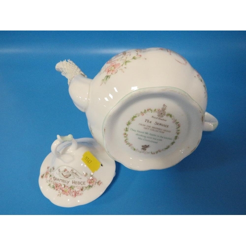 314 - A BRAMBLY HEDGE ROYAL DOULTON TEAPOT