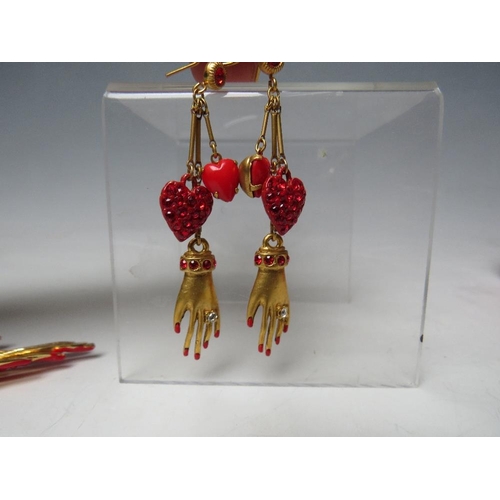 423 - A BUTLER & WILSON RED HAND BROOCH TOGETHER WITH A PAIR OF MATCHED EARRINGS, BOXED, (2)