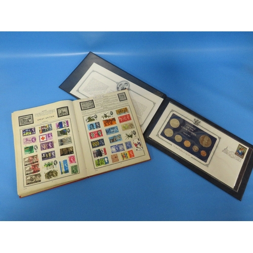 437 - A SMALL STAMP COLLECTION IN A GLOBE TROTTER ALBUM TOGETHER WITH COINAGE OF THE COOK ISLANDS PROOF SE... 