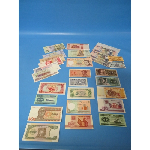 461 - THIRTY UN CIRCULATED WORLD BANKNOTES