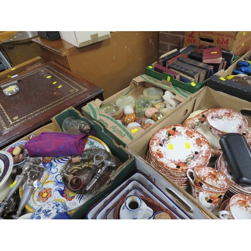 138 - THREE TRAYS OF SUNDRIES TO INCLUDE TEA WARE, ONYX AND HARDSTONE EGGS ETC