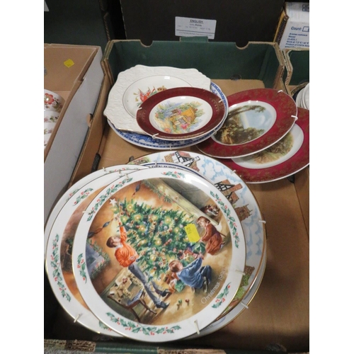 147 - THREE TRAYS OF ASSORTED CERAMICS TO INCLUDE VINTAGE TEA WARE AND ROYAL DOULTON CHRISTMAS PLATES TOGE... 