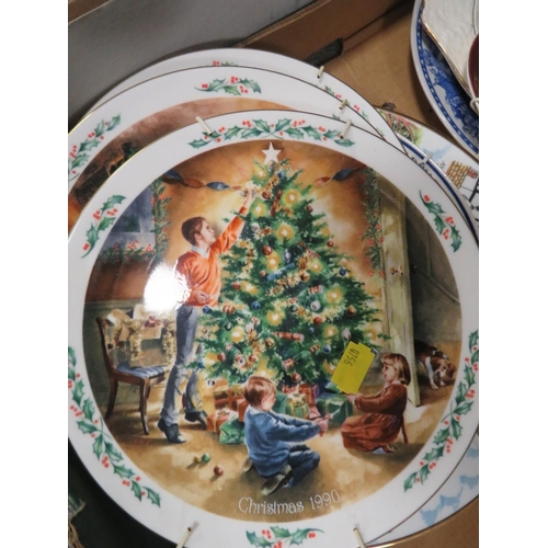 147 - THREE TRAYS OF ASSORTED CERAMICS TO INCLUDE VINTAGE TEA WARE AND ROYAL DOULTON CHRISTMAS PLATES TOGE... 