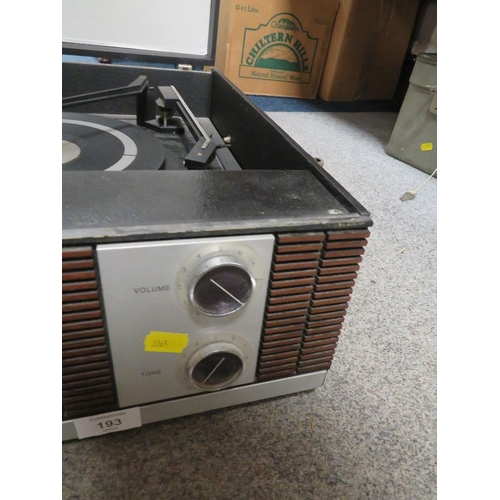 193 - A VINTAGE FERGUSON RECORD PLAYER