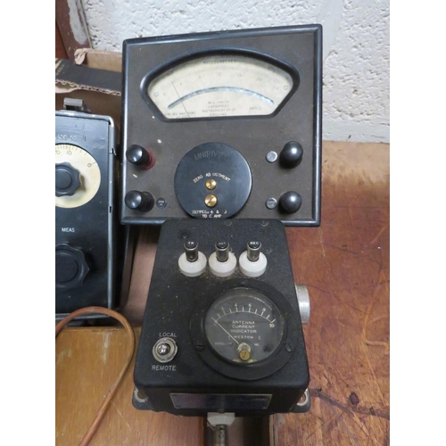 614 - A TRAY OF VINTAGE ELECTRICAL TESTERS AND A DYNAMOTOR