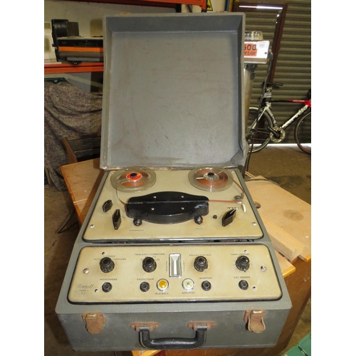 618 - A SELECTION OF VINTAGE RECORD PLAYER, RADIO TRANSMITTERS, CAPACITORS, FIBRE OPTIC WELDER AND VIDEO E... 