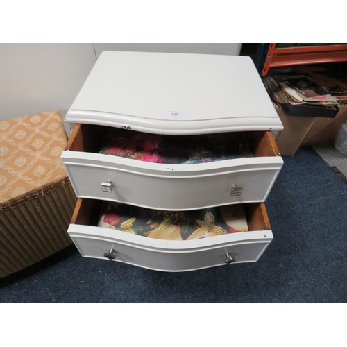 725 - A WHITE PAINTED FOUR DRAWER SERPENTINE CHEST, COFFEE TABLE AND LLOYD LOOM LINEN BOX (3)