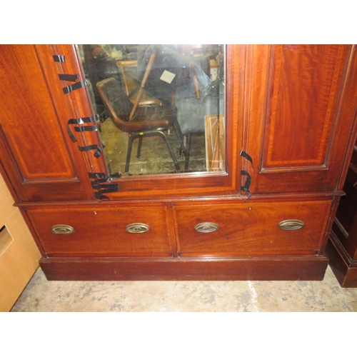 771 - AN ANTIQUE MAHOGANY INLAID WARDROBE WITH CENTRAL MIRROR DOOR