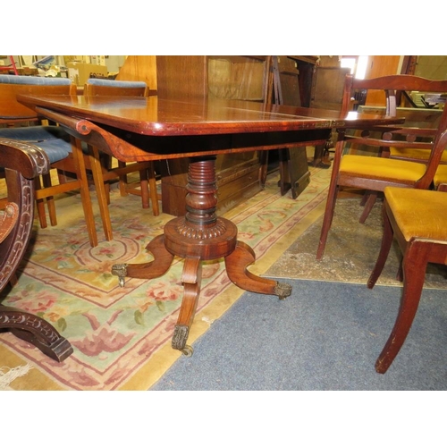 776 - AN ANTIQUE MAHOGANY FOLD-OVER TEA TABLE W-91 CM